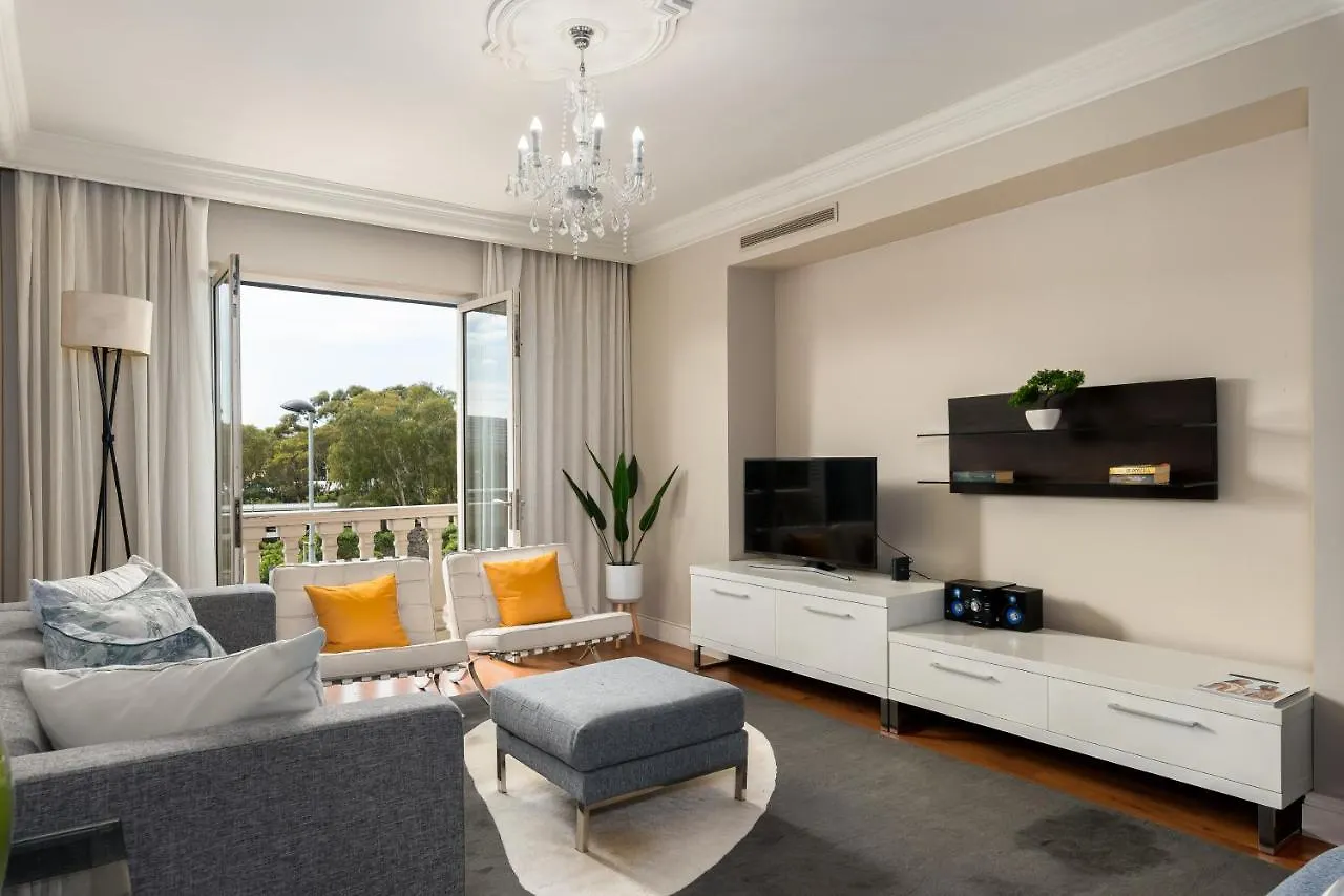 Cape Royale Apartments ケープタウン