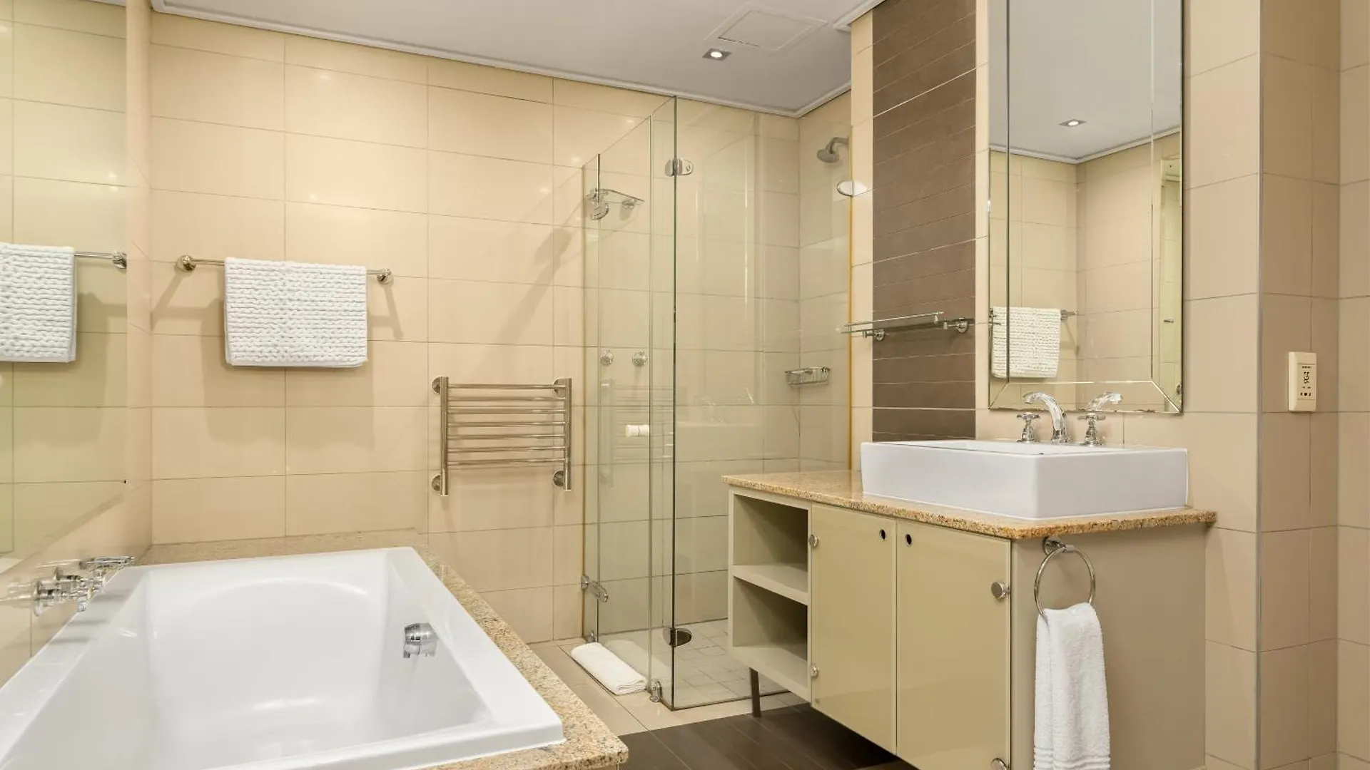 Cape Royale Apartments Cape Town