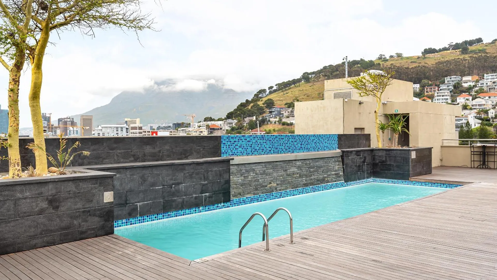 Cape Royale Apartments ケープタウン